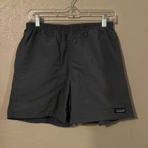 Patagonia Mens Baggies Grey Shorts size Small